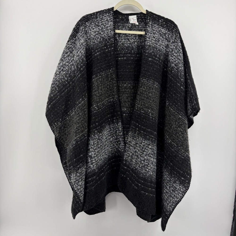 Woolrich Womens OS Poncho Black Gray‎ Striped Open Front Cape Wrap Gorpcore Cozy